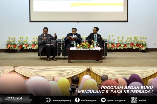 Bedah Buku Menjulang S' Paka Ke Persada